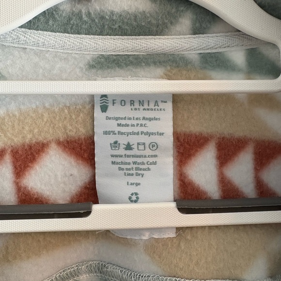 Fornia Aztec Print Shacket - Picture 2 of 3